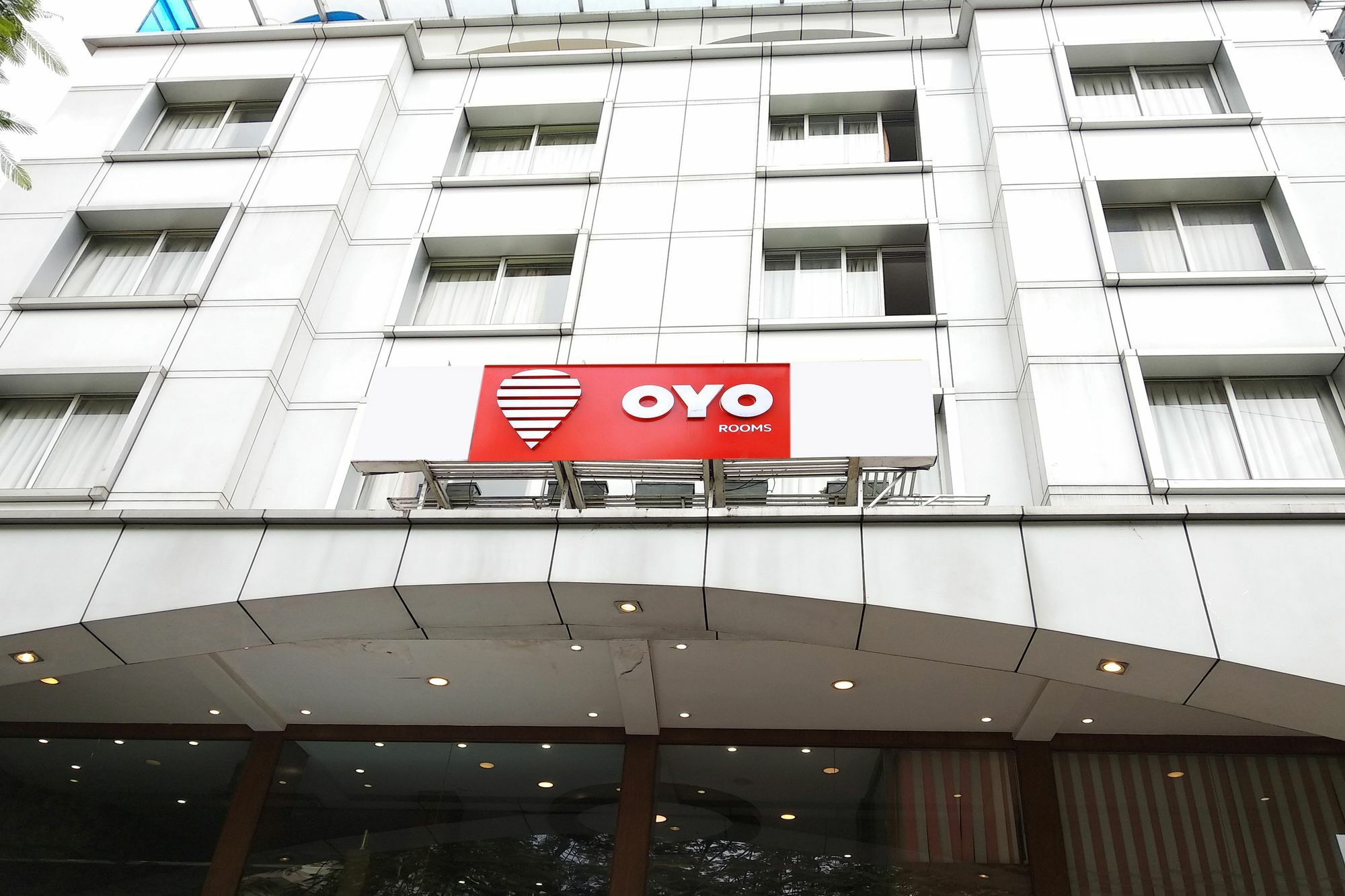 Oyo 9925 The Ocea International Bangalore Exterior foto